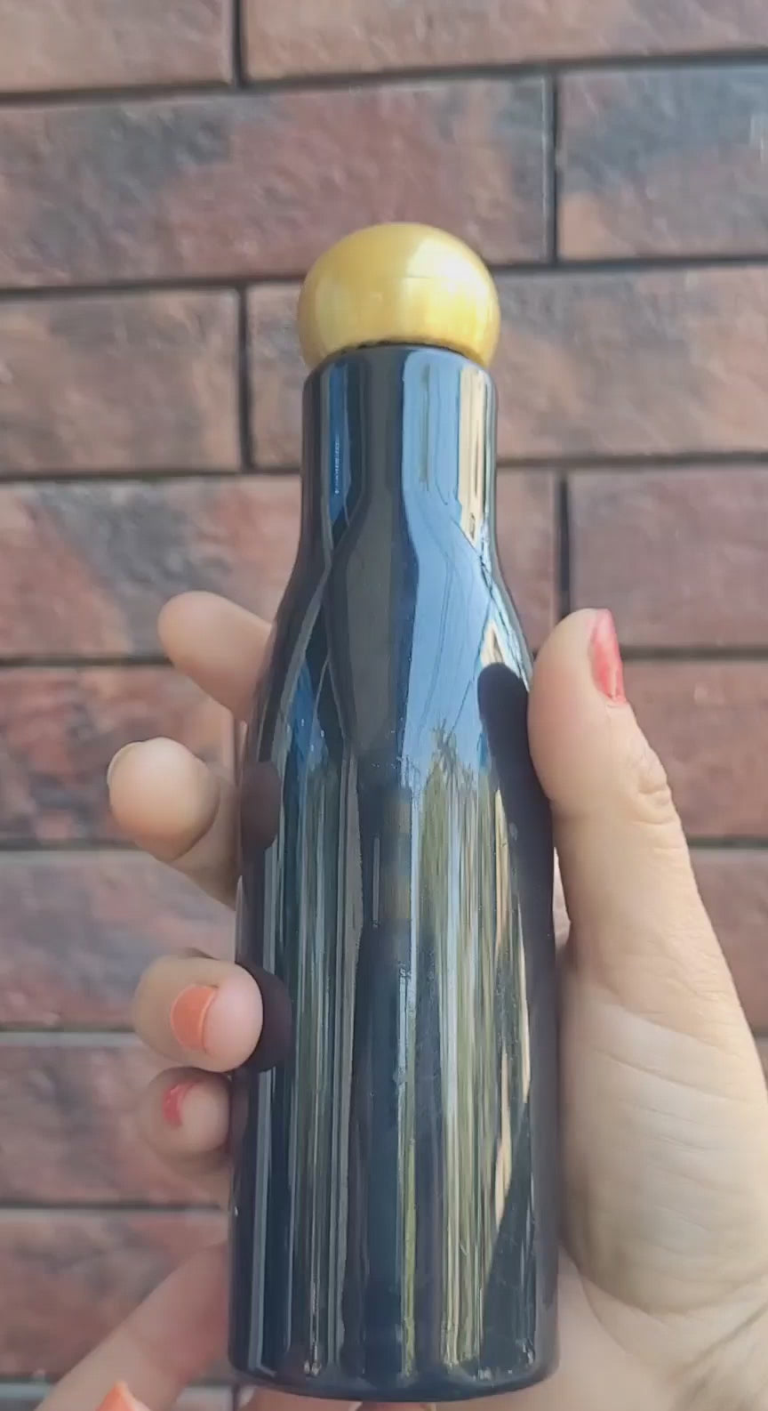 Black Color Bottle With Gold Color Dome Cap-200ml [ZMK03]