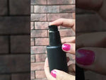 Load and play video in Gallery viewer, [ZMG113] Black Bottle With Black Novo Cap - 30ml

